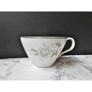 Vintage Windsor Rose China Teacup Made In Japan 2.5" x 3.75"